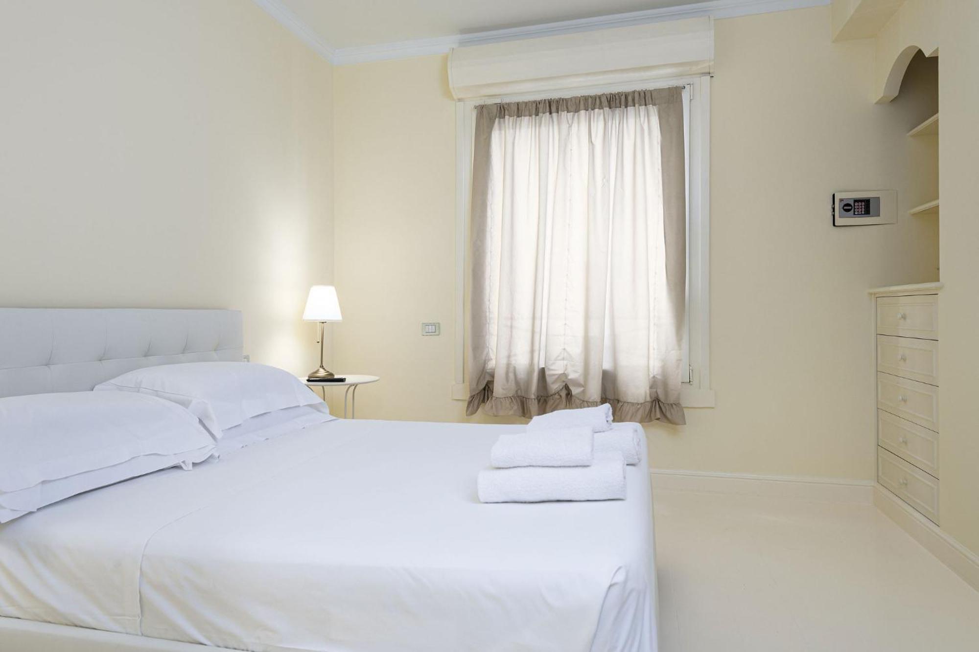 Unyca - Luxury Central Suite Флоренция Экстерьер фото